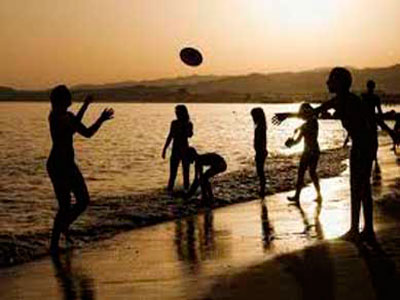 Juegos que pueden organizarse en la playa